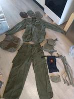 Compleet leger uniform !!! Uit 1957, Verzamelen, Militaria | Algemeen, Ophalen of Verzenden, Landmacht, Nederland, Kleding of Schoenen