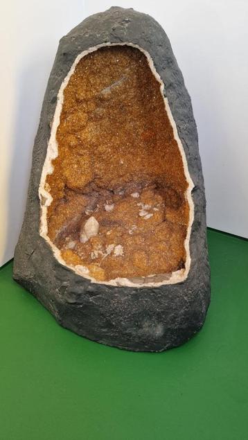 Prachtige Citrien zeer groot, 171kg 80cm hoog, 75cm doorsnee beschikbaar voor biedingen