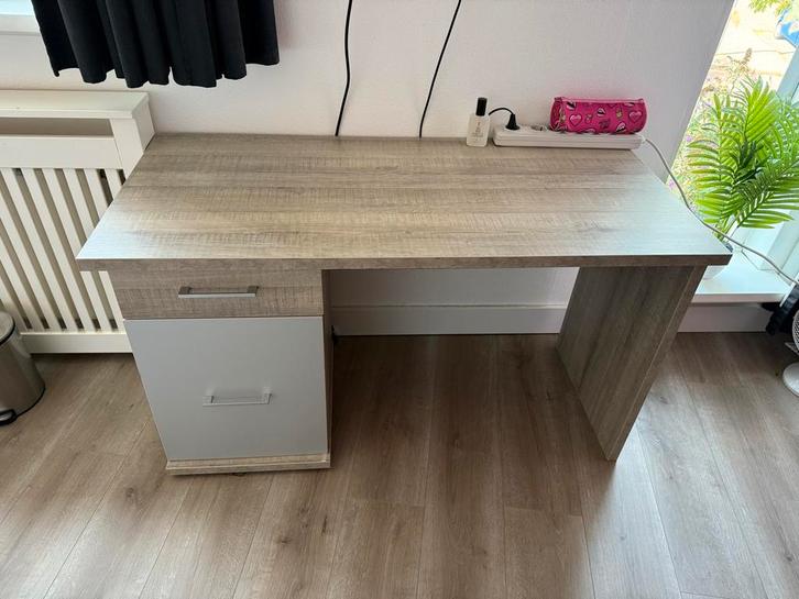 Complete Kinderkamer - Bureau en Bed, Kinderen en Baby's, Kinderkamer | Complete kinderkamers, Gebruikt, Jongetje of Meisje, Ophalen