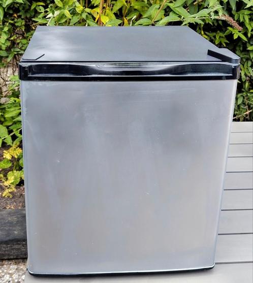 Mini camping koelkast, Witgoed en Apparatuur, Koelkasten en IJskasten, Gebruikt, Zonder vriesvak, Minder dan 75 liter, Minder dan 85 cm