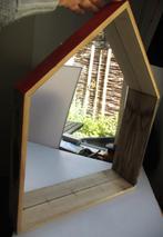 Spiegel~Houten huis vormige spiegel om kleine spulletjes op, Ophalen, Minder dan 50 cm, Gebruikt, Minder dan 100 cm