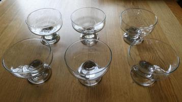 6 coupes glazen beschikbaar voor biedingen