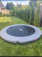 Berg trampoline: diameter 270 cm, Ophalen of Verzenden, Zo goed als nieuw