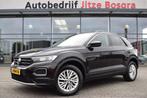 Volkswagen T-Roc 1.5 TSi 150pk Sport LED | Carplay | ECC | F, Voorwielaandrijving, Stof, 4 cilinders, Zwart