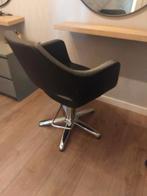 Mooie kappersstoel in zeer goede staat., Huis en Inrichting, Stoelen, Ophalen, Zwart, Zo goed als nieuw, Eén