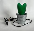 Massive tafellampje / glazen ‘bloemblaadjes’, Ophalen of Verzenden, Zo goed als nieuw, Glas, Minder dan 50 cm