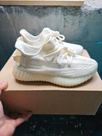 Yeezy 350 Bone wit maat 36 nieuw, Ophalen of Verzenden, Nieuw, Wit, Sneakers of Gympen