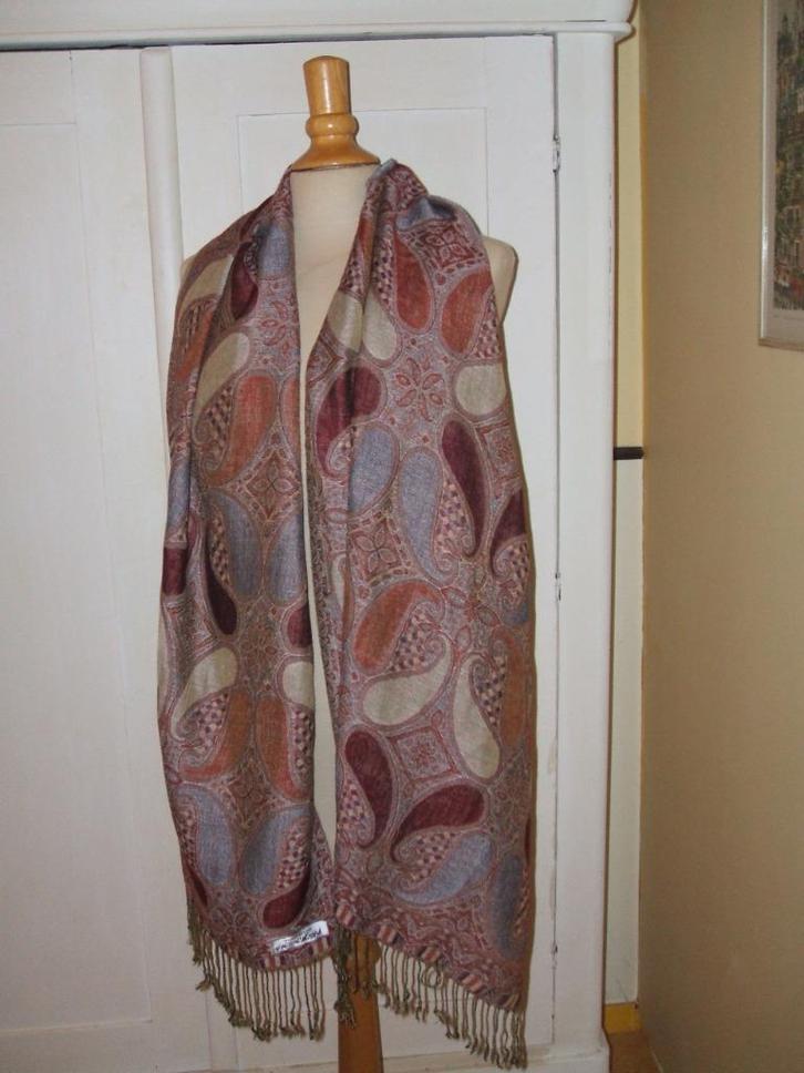 Grote opruiming shawls - o.a. pashmina 7,50 per stuk, Kleding | Dames, Mutsen, Sjaals en Handschoenen, Zo goed als nieuw, Pashmina