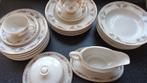 23  delig servies porselein "Arzberg ", Antiek en Kunst, Antiek | Servies compleet, Ophalen