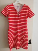 Elvira 38/40 rood wit gestreepte jurk. Asymmetrisch onderaan, Ophalen of Verzenden, Gedragen, Maat 38/40 (M), Rood