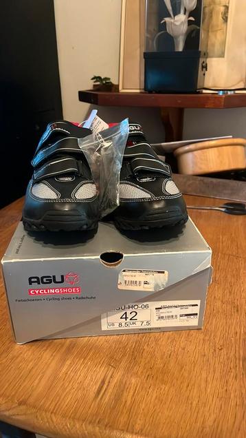 Nieuwe Agu fietsschoenen maat 42 beschikbaar voor biedingen