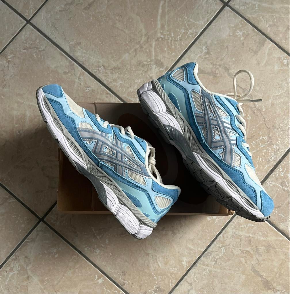 Asics Gel Sportschoenen, Ophalen of Verzenden, Zo goed als nieuw, Blauw, Sportschoenen