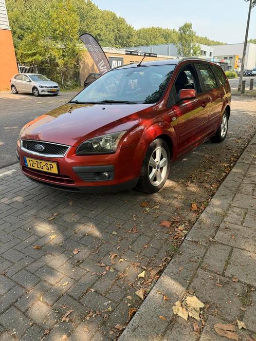 Ford Focus 1.8 92KW Wagon 2008 Airco, stoel verwarming.., Auto's, Ford, Particulier, Focus, ABS, Airbags, Airconditioning, Centrale vergrendeling