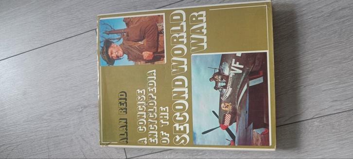 Encyclopedie Tweede Wereldoorlog - Alan Reid Engelstalig, Boeken, Oorlog en Militair, Gelezen, Tweede Wereldoorlog, Ophalen of Verzenden