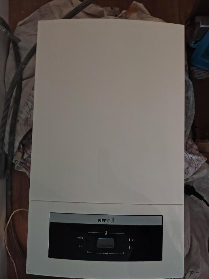 Nefit CV Ketel, Doe-het-zelf en Verbouw, Verwarming en Radiatoren, Gebruikt, Cv-ketel of Combi-ketel, 800 watt of meer, 30 tot 80 cm