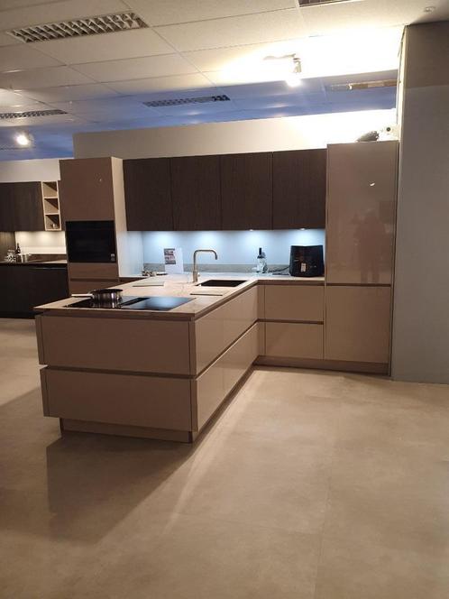Keukenveiling Schiereiland Uniek  om thuis te hebben, Huis en Inrichting, Keuken | Complete keukens, Nieuw, Overige typen, Overige kleuren