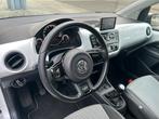 Volkswagen White Up! Pano Navi NL auto TOP staat Leder, Auto's, Voorwielaandrijving, Euro 5, 840 kg, 4 stoelen
