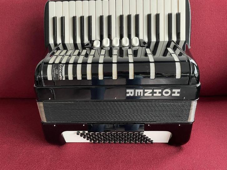 Z.g.a.n. duitse Hohner 343 Noblesse accordeon . 72 bas ., Muziek en Instrumenten, Accordeons, Zo goed als nieuw, Toetsaccordeon