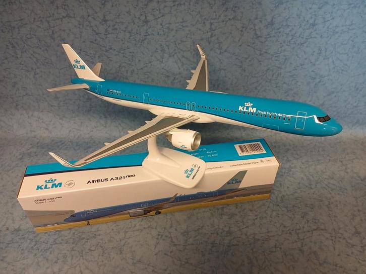 Airbus A321 neo Groot model KLM & Transavia (nieuw), Hobby en Vrije tijd, Modelbouw | Vliegtuigen en Helikopters, Nieuw, 1:72 tot 1:144