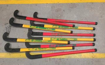 10 playfit hockeysticks beschikbaar voor biedingen