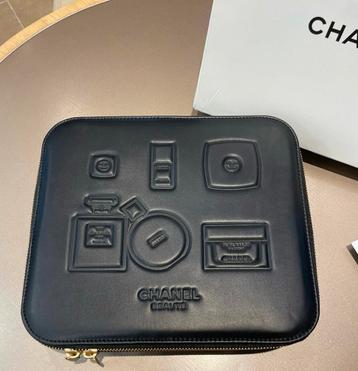 Chanel La Collection beautycase organizer make up box vanity beschikbaar voor biedingen