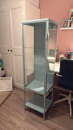 Nieuwstaat vitrinekast Ikea Rudsta Turqoise metaal, Ophalen, 50 tot 100 cm, 150 tot 200 cm, 25 tot 50 cm