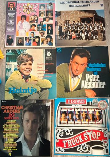 Ca. 47 lp's Duits(talig) en Schlager, m.n. verzamelalbums beschikbaar voor biedingen