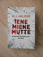 Iene Miene Mutte - M.J. Arlidge - Thriller, Boeken, Ophalen of Verzenden, Gelezen, M.J. Arlidge, Nederland