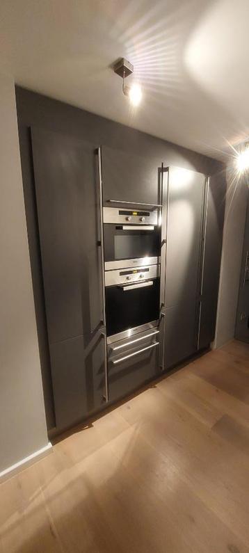 Moderne basaltgrijze hoekkeuken GEDEMONTEERD beschikbaar voor biedingen