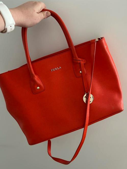 Furla Large Red Leather Tote / Briefcase in Red, Sieraden, Tassen en Uiterlijk, Tassen | Damestassen, Gebruikt, Rood, Ophalen of Verzenden