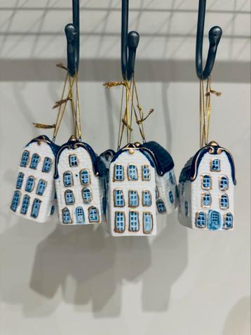 Delfts blauw huisje kerstbal gemberpot miniatuur hanger  beschikbaar voor biedingen