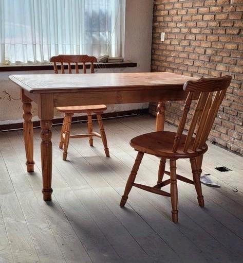 Houten Tafel met 2 Stoelen, Huis en Inrichting, Complete eetkamers, Gebruikt, Minder dan 4 stoelen, Ophalen