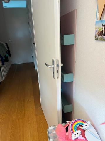 Boekenkast / Kruidenrek - Zelfgemaakt beschikbaar voor biedingen