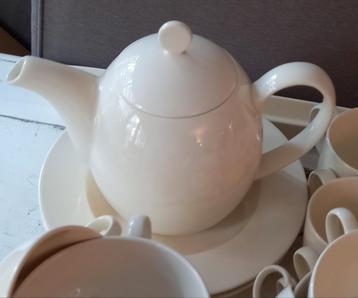 Clarity Plain Servies beschikbaar voor biedingen