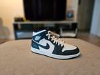 Nike Air Jordan 1 Mid - M43 - White metallic gold obsidian, Kleding | Heren, Schoenen, Ophalen, Overige kleuren, Nike Air Jordan
