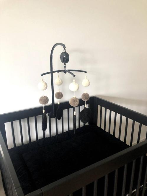 Zwarte box met lade, Kinderen en Baby's, Boxen, Gebruikt, Vierkant, In hoogte verstelbaar, Boxkleed, Lade, Ophalen
