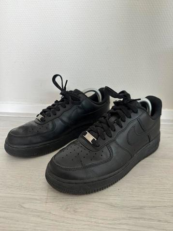 Nike air Force zwart maat 40.5 beschikbaar voor biedingen