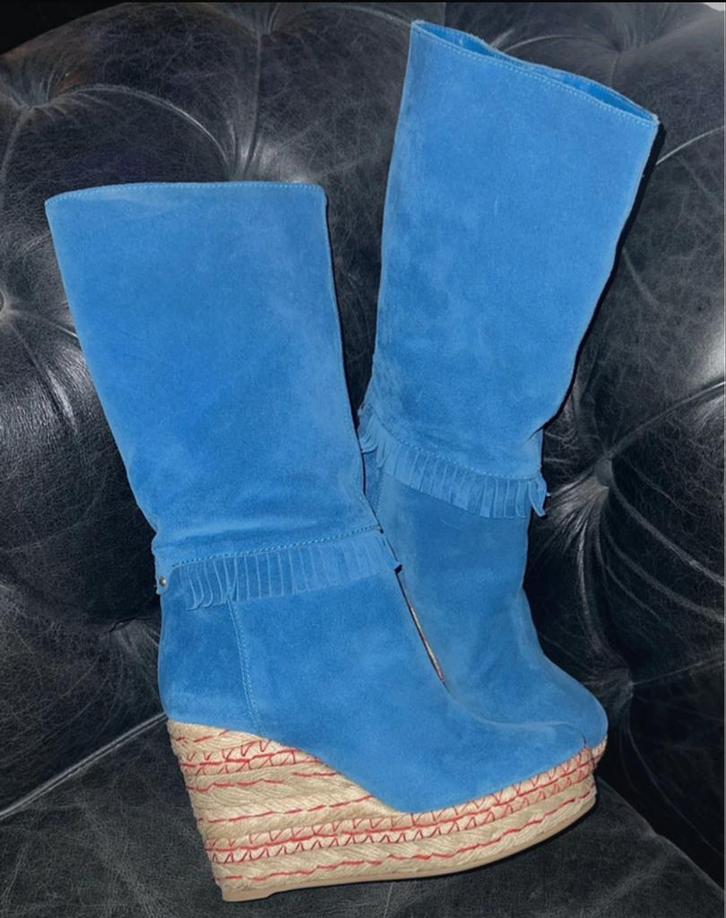 Sergio Rossi laarzen nieuw - Maat 38, Kleding | Dames, Schoenen, Zo goed als nieuw, Hoge laarzen, Blauw, Ophalen of Verzenden