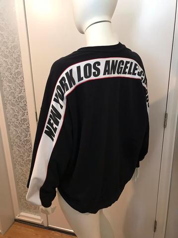 H&M plus size sweater zwart met tekst mt 2xl zgan beschikbaar voor biedingen