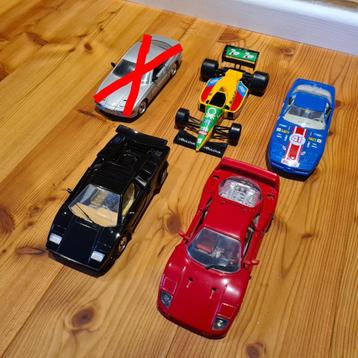 1:24 Modelauto's Collectie - Ferrari, Lamborghini, BMW, etc beschikbaar voor biedingen