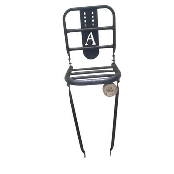 Vintage Fiets Bagagedrager met Letter A beschikbaar voor biedingen