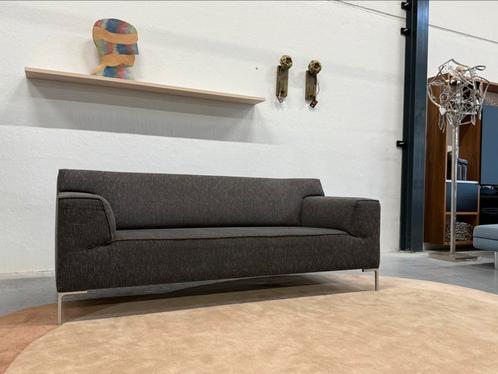 Als nieuw Design on Stock Bloq Bank 2,5 zits Stanton 207, Huis en Inrichting, Banken | Bankstellen, Nieuw, Rechte bank, Tweepersoons