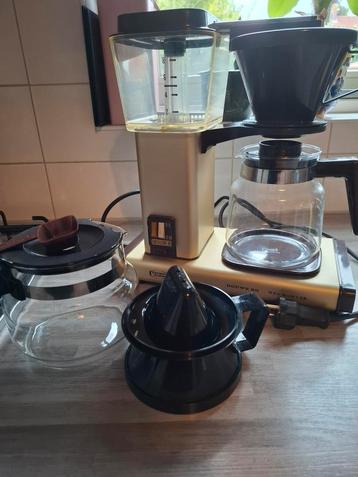 Nette Douwe Egberts Technivorm koffiezetapparaat type 74 beschikbaar voor biedingen