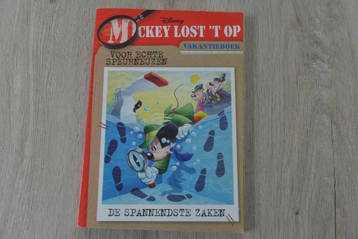 WALT DISNEY - MICKEY LOST HET OP - VAKANTIEBOEK, Boeken, Stripboeken, Zo goed als nieuw, Eén stripboek, Verzenden