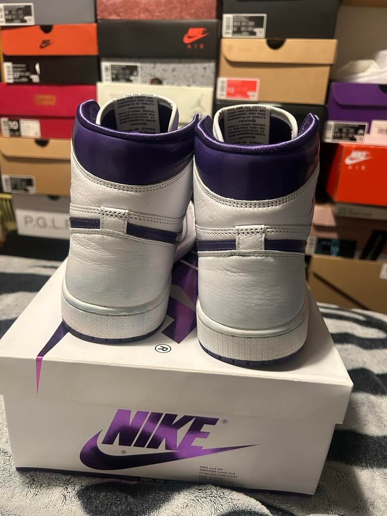 Air Jordan 1 Purple Metallic - Maat 44.5 - Goede staat, Kleding | Heren, Schoenen, Ophalen of Verzenden, Gedragen, Wit, Sneakers of Gympen