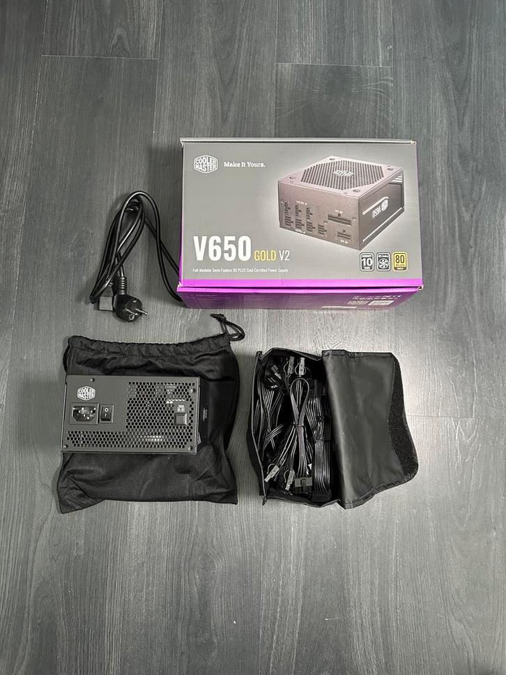 Cooler Master V650 Gold V2 650W Voeding - Goede staat, Computers en Software, Interne voedingen, Gebruikt, Ophalen of Verzenden