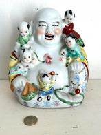Vintage beeld lachende Boeddha met kinderen porselein 20x18, Ophalen