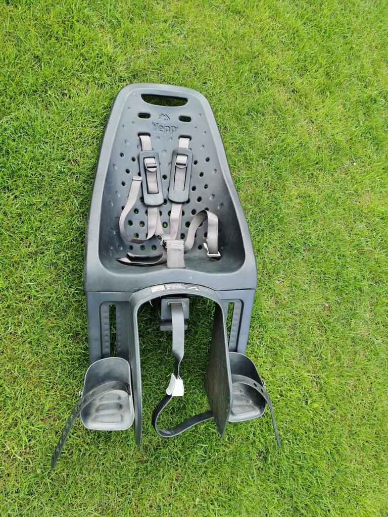 Yepp Achter Fietsstoeltje zwart, Fietsen en Brommers, Fietsaccessoires | Fietsstoeltjes, Ophalen, Achterzitje, Yepp, 9 t/m 18 kg