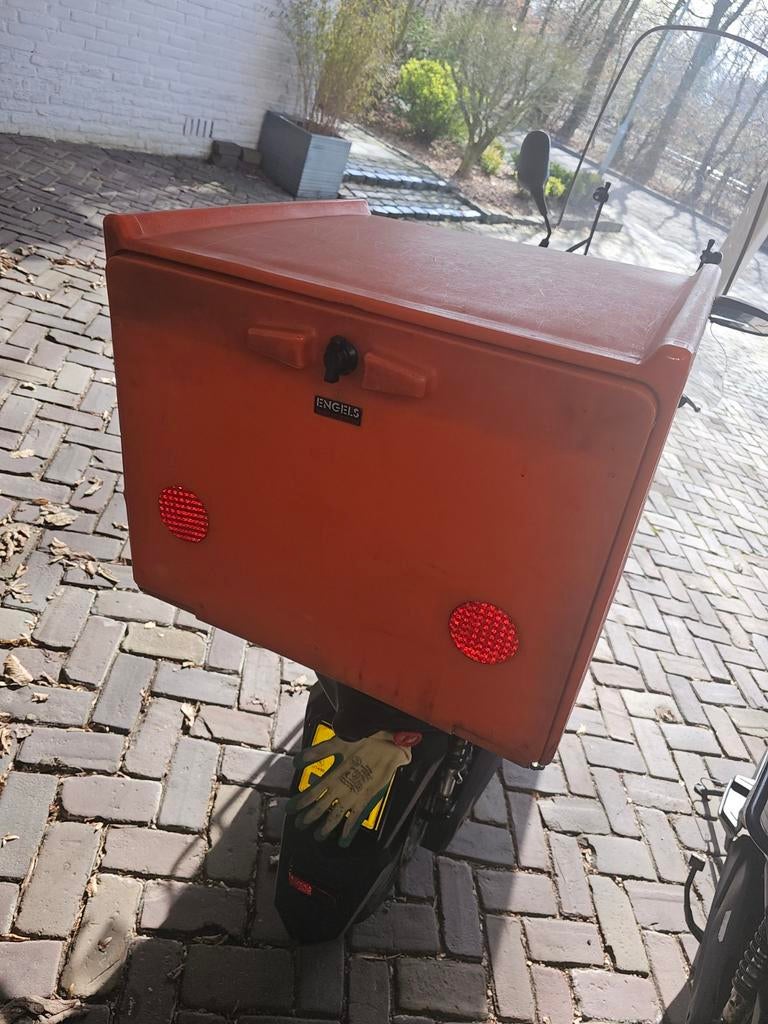 Pizzakoffer pizzabox bezorging scooter bezorgscooter, Fietsen en Brommers, Brommeronderdelen | Scooters, Gebruikt, Ophalen