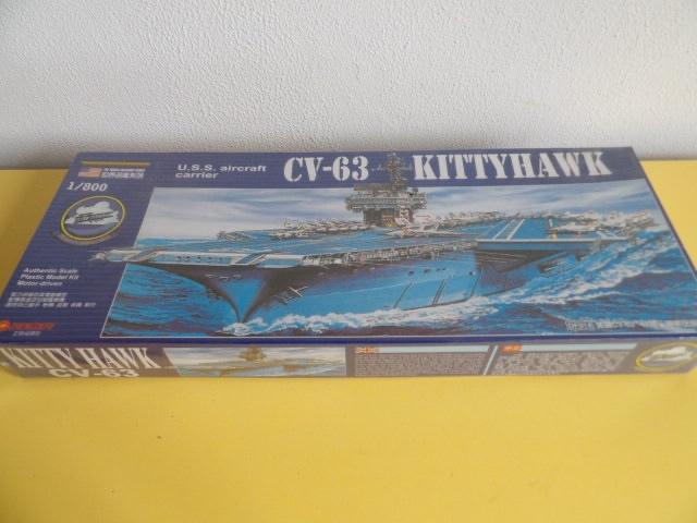NIEUWE BOUWDOOS KITTYHAWK CARRIER, Ophalen of Verzenden, Nieuw, 1:200 of kleiner, Overige merken